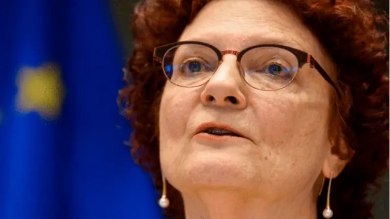 Андреа Амон