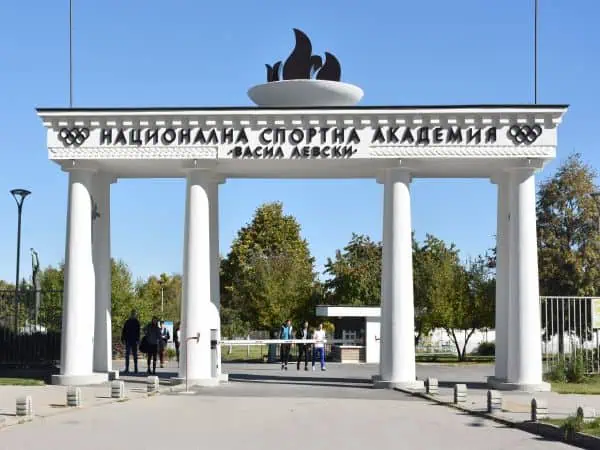 НСА обявява допълнителен прием за специалността „Медицинска сестра“
