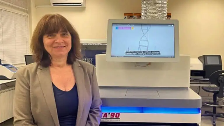 Проф. Радка Кънева