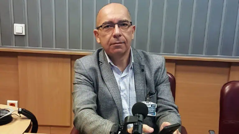 Д-р Стефан Константинов