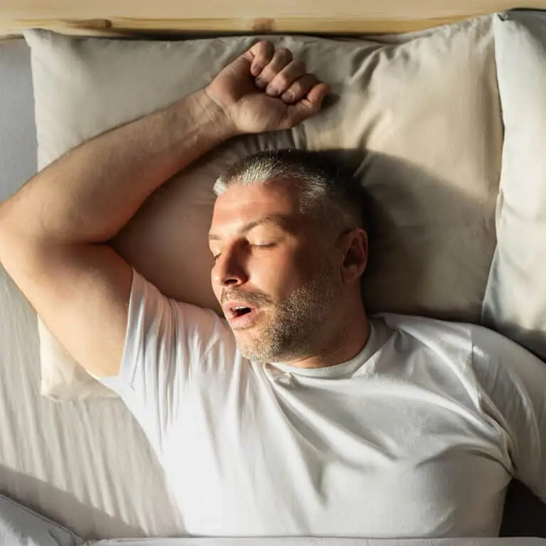 Как да спрем скърцането със зъби на сън?