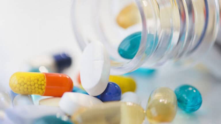 Здравната каса ще заплаща още два антибиотика и два антивирусни препарата за деца