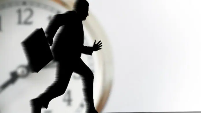 Кога стресът ни мотивира и кога ни парализира?