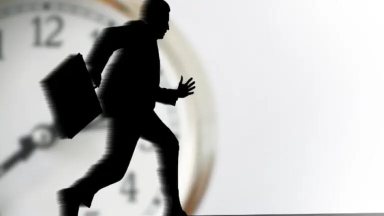 Кога стресът ни мотивира и кога ни парализира?