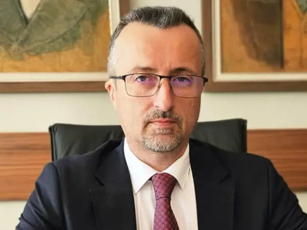 От НЗОК ще предложат въвеждането на електронна здравна карта през 2026 г. От НЗОК ще предложат въвеждането на електронна здравна карта през 2026 г.